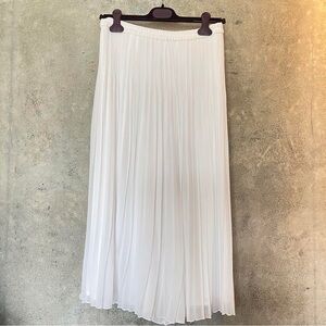 White pleated maxi skirt sheer unlined size Small